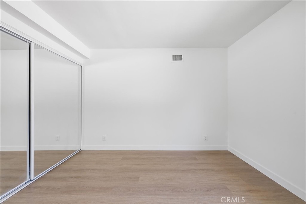https://media.crmls.org/medias/367a39d7-f35d-4b47-a9fa-1b40326e8047.jpg?preset=X-Large