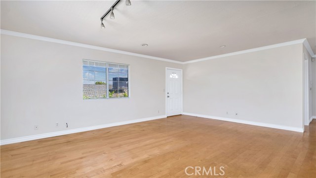 2116 Marine Avenue, Gardena CA: https://media.crmls.org/medias/367ac7dc-8caa-44e2-8f6e-f49f50df13ad.jpg