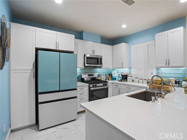 Detail Gallery Image 26 of 29 For 9881 Alburtis, Santa Fe Springs,  CA 90670 - 4 Beds | 4 Baths