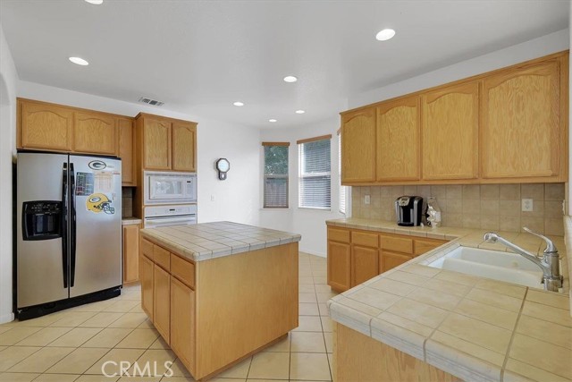 Image 12 of 51 For 1175 Tanana Court