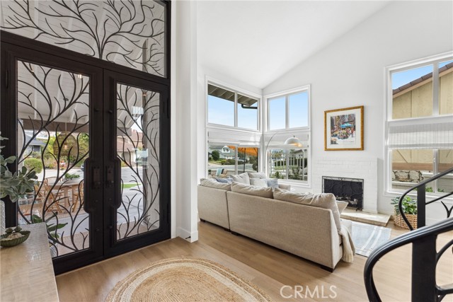 Detail Gallery Image 8 of 71 For 523 Calle Baranda, San Clemente,  CA 92673 - 4 Beds | 3 Baths