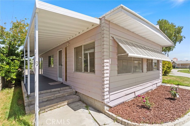 Detail Gallery Image 4 of 41 For 5800 Hamner Ave #178,  Corona,  CA 91752 - 3 Beds | 2 Baths