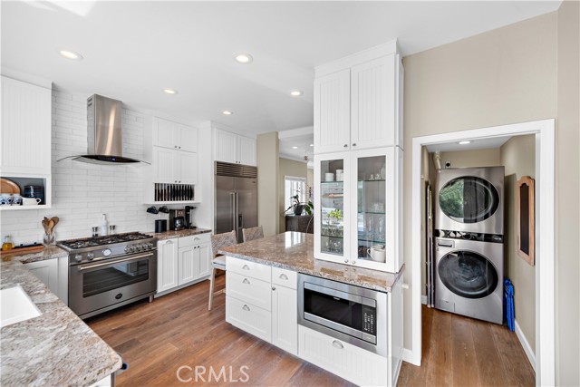 65 Centre Court, Dana Point CA: https://media.crmls.org/medias/367eee86-6385-447c-867a-0e2ce5a24548.jpg