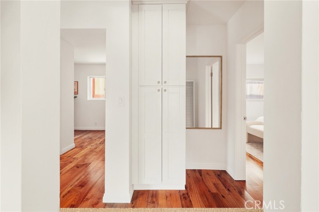 Detail Gallery Image 10 of 26 For 1918 11th St #D,  Santa Monica,  CA 90404 - 2 Beds | 2 Baths