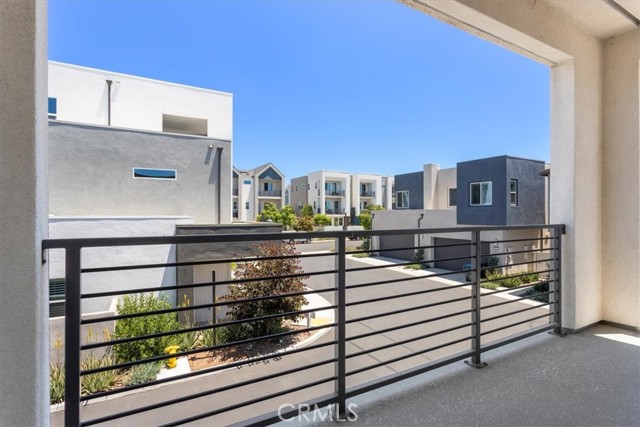 352 Merit, Irvine CA: https://media.crmls.org/medias/367fc6f5-f447-47ea-8747-f68e7b17f48c.jpg