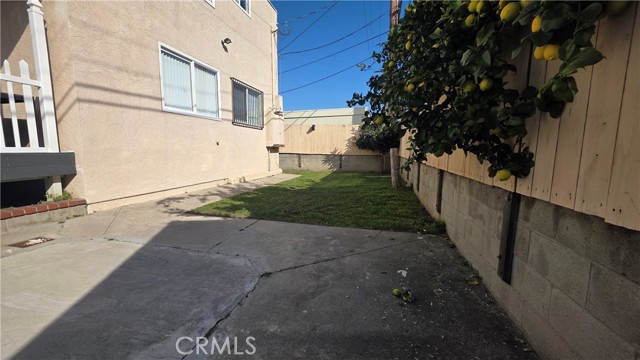 Detail Gallery Image 30 of 31 For 608 Hawthorne St #E,  Glendale,  CA 91204 - 4 Beds | 3/1 Baths