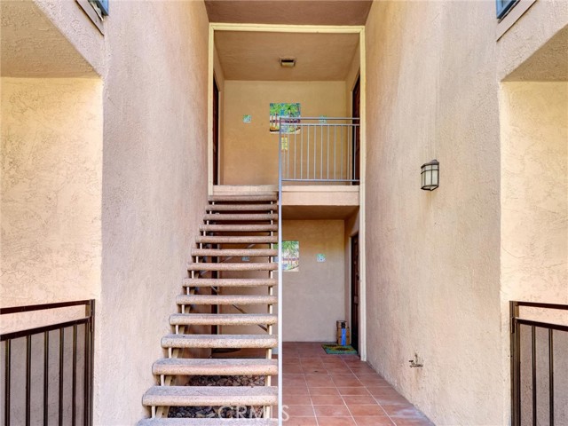 Detail Gallery Image 6 of 42 For 400 N Sunrise Way #224,  Palm Springs,  CA 92262 - 2 Beds | 2 Baths