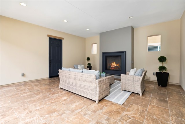 12 Starflower, Lake Forest CA: https://media.crmls.org/medias/36813055-fa51-4753-af35-932816598cf6.jpg