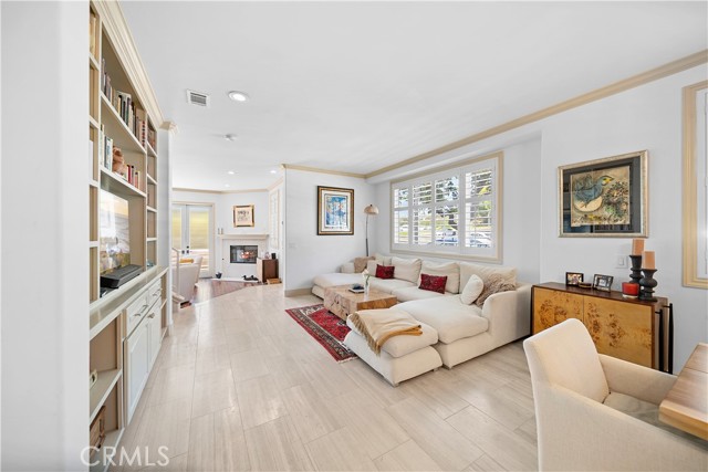 Detail Gallery Image 13 of 41 For 720 Marguerite Ave #1,  Corona Del Mar,  CA 92625 - 3 Beds | 2/1 Baths