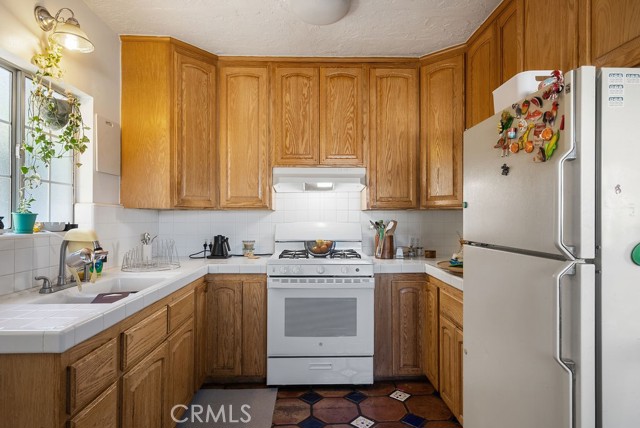 Detail Gallery Image 10 of 26 For 1119 Princeton Dr, Glendale,  CA 91205 - 2 Beds | 1 Baths