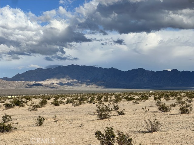 Detail Gallery Image 3 of 10 For 0 Indian Trl, Twentynine Palms,  CA 92277 - – Beds | – Baths