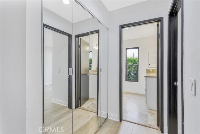 23467 Park Sorrento, Calabasas CA: https://media.crmls.org/medias/3683237a-9fbb-4c72-839c-6e593d290ac0.jpg