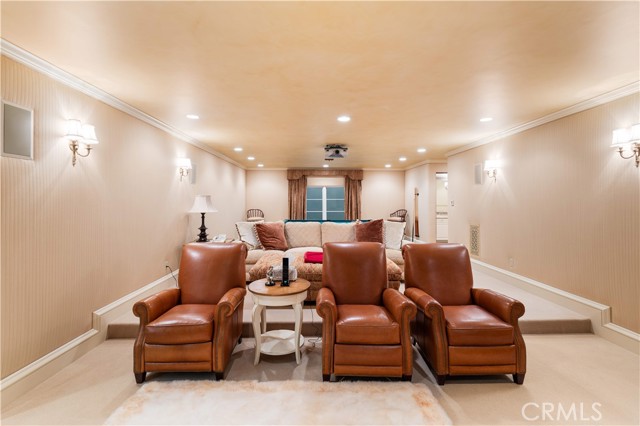 64 Laurel Drive, Rancho Palos Verdes CA: https://media.crmls.org/medias/36832778-4b69-4d45-b9b5-6c0f08ee6b28.jpg