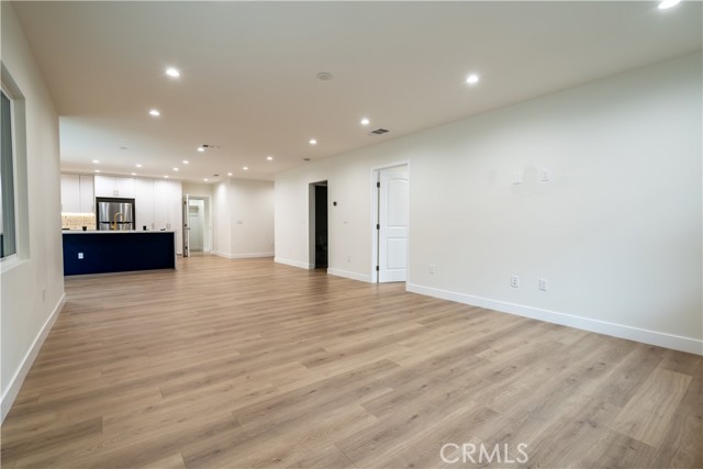 Detail Gallery Image 43 of 73 For 3362 Bellota, Los Angeles,  CA 90027 - 5 Beds | 5 Baths