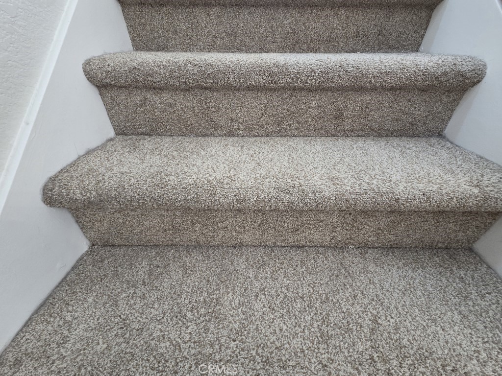 https://media.crmls.org/medias/3685911b-4568-44ce-b887-9e76fa5af8d4.jpg?preset=X-Large