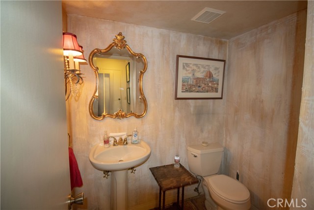 Detail Gallery Image 29 of 64 For 2323 E Hills #57,  Bakersfield,  CA 93306 - 3 Beds | 2/1 Baths