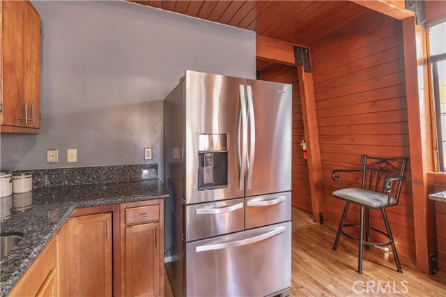 Detail Gallery Image 11 of 34 For 337 W Sherwood Bld, Big Bear City,  CA 92314 - 2 Beds | 1/1 Baths
