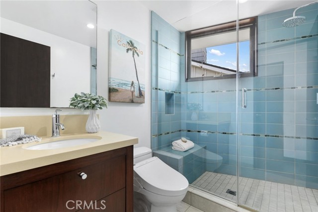 2114 Manhattan Ave, Hermosa Beach CA: https://media.crmls.org/medias/3686c0c0-9493-434f-81e8-93dd5f6da12b.jpg