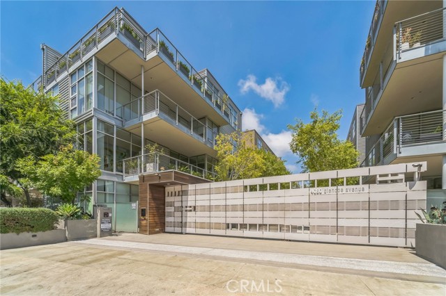 4080 Glencoe, Marina del Rey CA: https://media.crmls.org/medias/3686d162-ccd7-4d0d-87f9-201d7dcdafd5.jpg