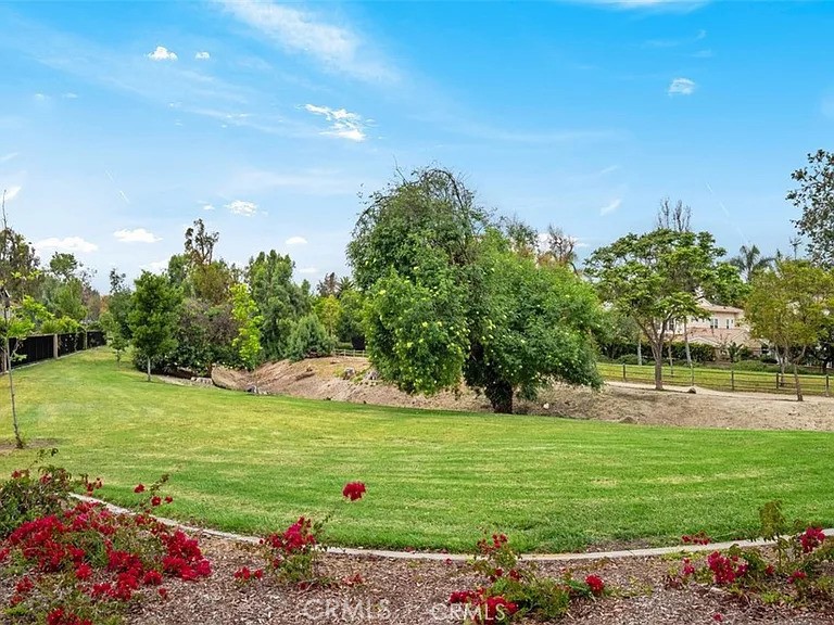 MLS #OC25175333 img 31