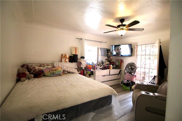 Detail Gallery Image 8 of 12 For 9528 Mcnerney Ave, South Gate,  CA 90280 - 2 Beds | 2 Baths