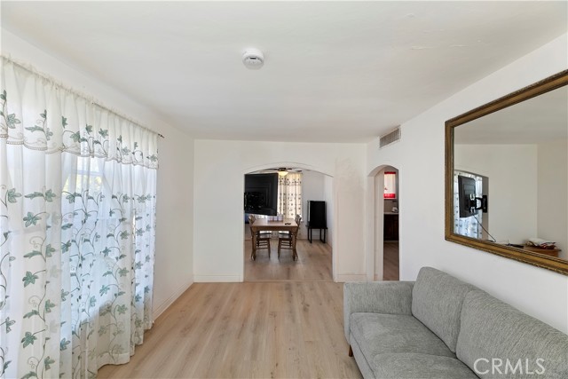 Detail Gallery Image 9 of 29 For 231 W 24th St, San Bernardino,  CA 92405 - 2 Beds | 1/1 Baths