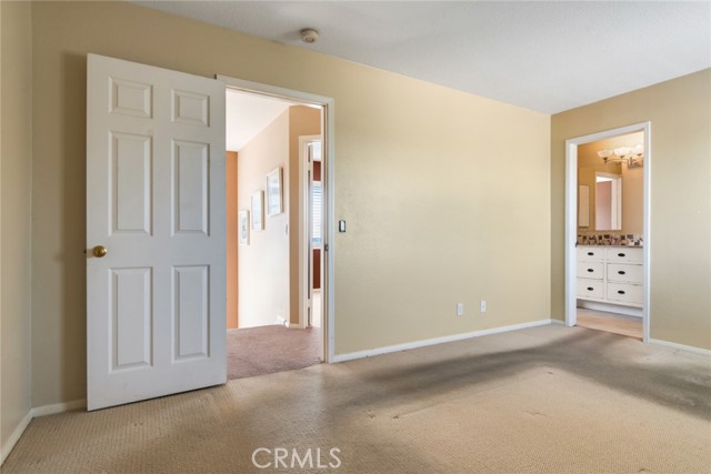 659 N Oxford Court, Orange CA: https://media.crmls.org/medias/36878297-273c-4736-aaeb-80c61a8c50ce.jpg
