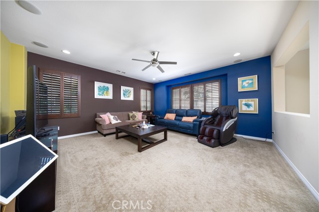 14939 Meadow Way, Eastvale CA: https://media.crmls.org/medias/3687a869-4165-475c-93d7-77c0aa64927a.jpg