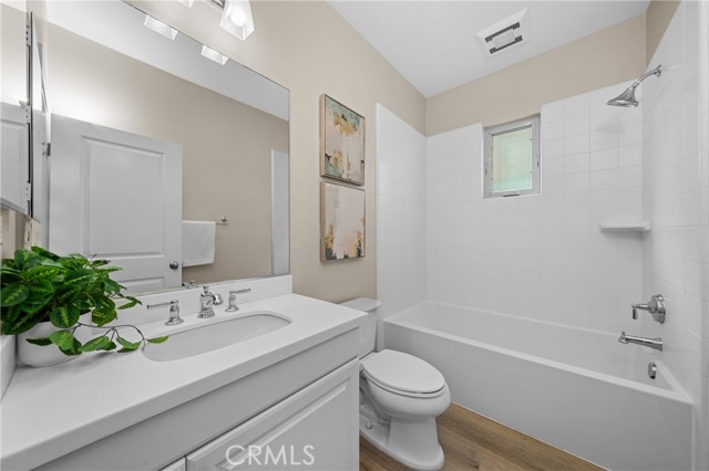 Detail Gallery Image 14 of 47 For 55 Parkdale, Irvine,  CA 92620 - 4 Beds | 4 Baths