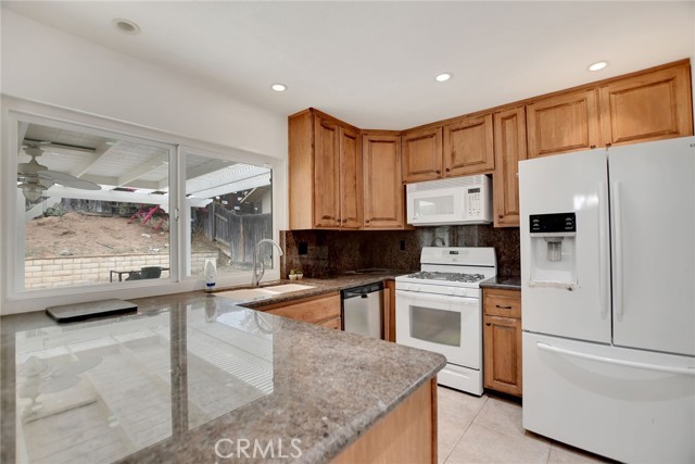 Detail Gallery Image 13 of 30 For 265 W Campus View Dr, Riverside,  CA 92507 - 4 Beds | 2 Baths