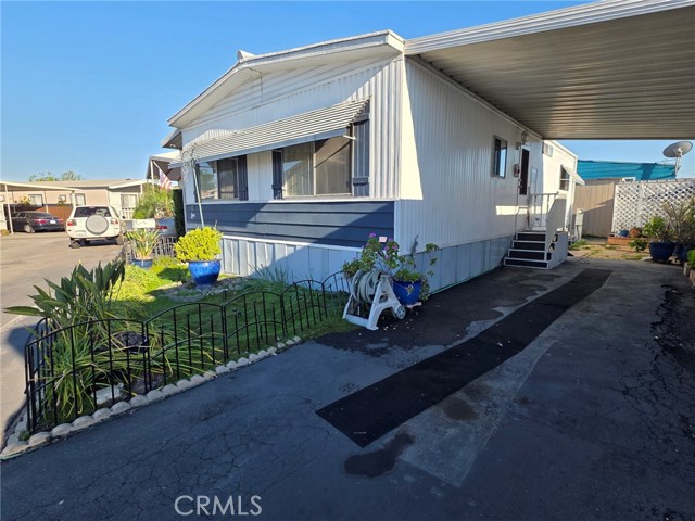 Detail Gallery Image 3 of 51 For 20806 Gridley Rd #52,  Lakewood,  CA 90715 - 2 Beds | 1 Baths