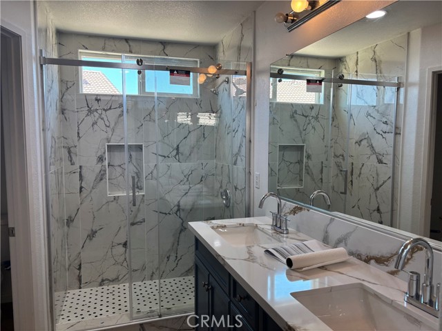 Detail Gallery Image 5 of 6 For 555 Koufax Dr, Lancaster,  CA 93535 - 3 Beds | 2 Baths