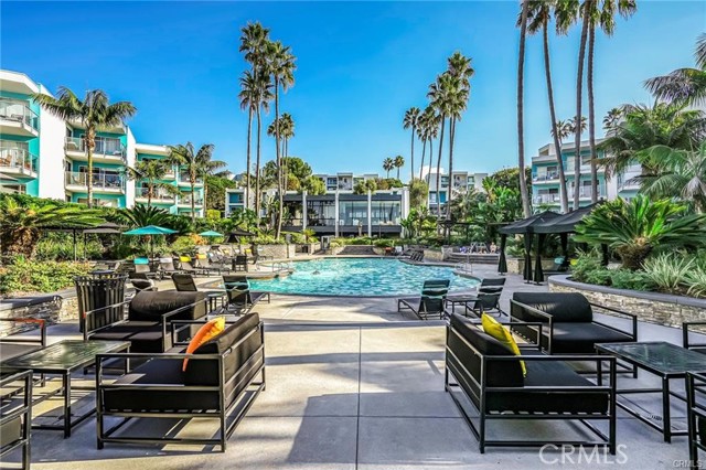 650 The Village, Redondo Beach CA: https://media.crmls.org/medias/368a2deb-5238-434e-8991-de377af10f63.jpg