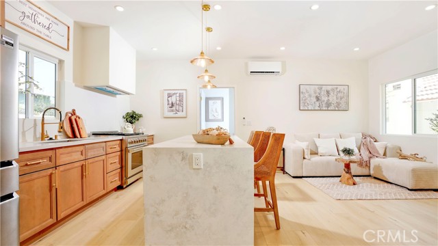 17698 Locust Street, Fountain Valley CA: https://media.crmls.org/medias/368a449d-5de7-4259-8bca-e12f32fca4fc.jpg