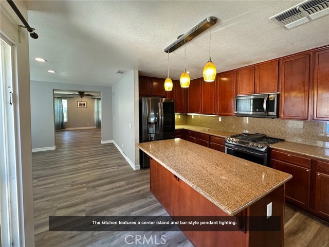 Detail Gallery Image 16 of 46 For 1795 E Flora St, Ontario,  CA 91764 - 4 Beds | 3 Baths
