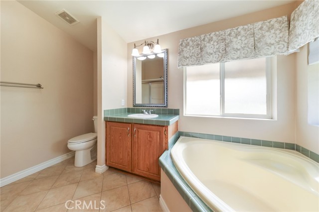 15111 Pipeline Avenue, Chino Hills CA: https://media.crmls.org/medias/368b4504-95b2-4d0b-859b-42d09baef081.jpg