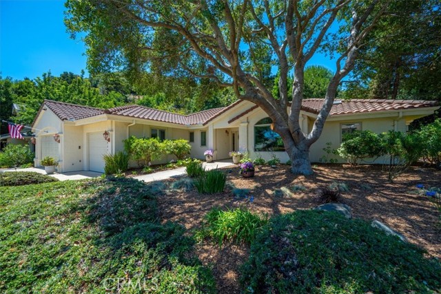 1989 Royal, San Luis Obispo CA: https://media.crmls.org/medias/368b973b-a68b-471d-a53d-9713c3cc3f67.jpg