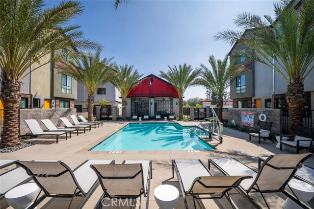 Detail Gallery Image 60 of 63 For 5860 Linden #8,  Long Beach,  CA 90805 - 3 Beds | 2/1 Baths