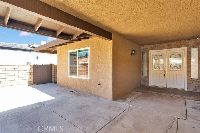13435 Spring Valley, Victorville CA: https://media.crmls.org/medias/368c33f9-92c1-444d-9410-eb5bfce928e9.jpg