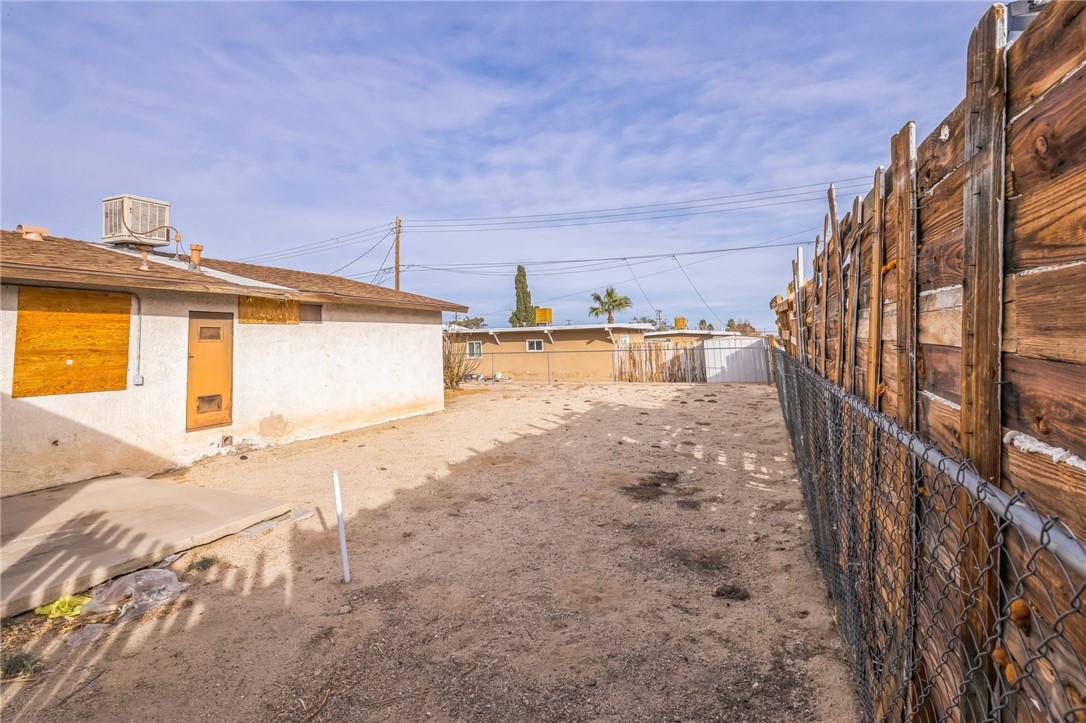 Detail Gallery Image 26 of 30 For 6425 Ocotillo Ave, Twentynine Palms,  CA 92277 - 2 Beds | 1 Baths