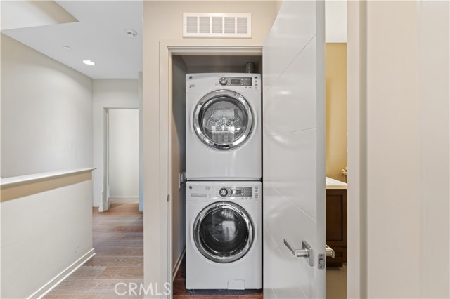 Detail Gallery Image 40 of 51 For 1530 Greenwich Way, Costa Mesa,  CA 92627 - 2 Beds | 3/1 Baths