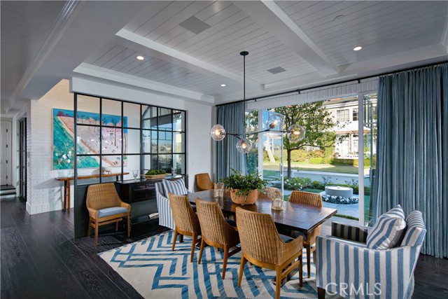 Detail Gallery Image 7 of 55 For 14 Beacon Bay, Newport Beach,  CA 92660 - 4 Beds | 4/1 Baths