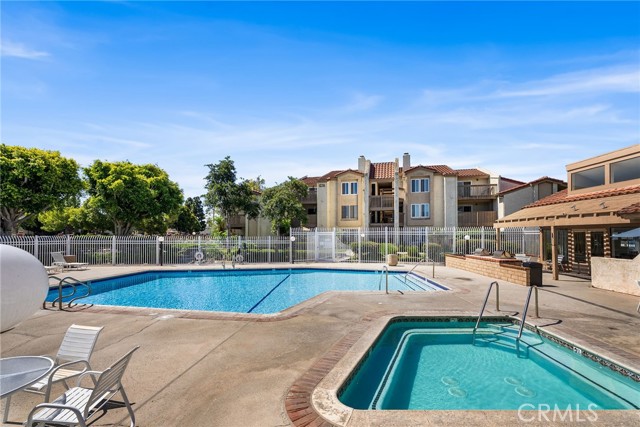 Detail Gallery Image 26 of 26 For 16512 Blackbeard Ln #200,  Huntington Beach,  CA 92649 - 3 Beds | 2 Baths