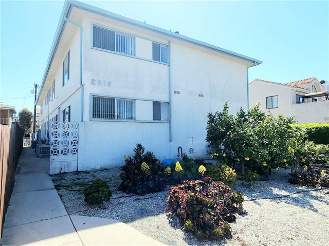 2616 Gates Avenue, Redondo Beach CA: https://media.crmls.org/medias/3690ff37-0f86-4b09-b176-8a0e66fc399e.jpg