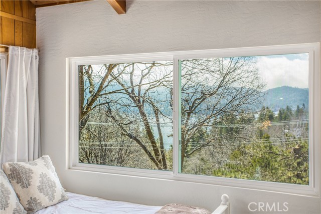 Detail Gallery Image 31 of 46 For 28834 Zion Dr, Lake Arrowhead,  CA 92352 - 4 Beds | 3 Baths