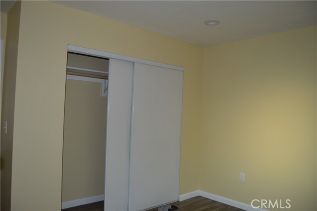 24758 Chestnut St, Newhall CA: https://media.crmls.org/medias/36934060-a958-4f55-868f-cc7af5cfbd03.jpg