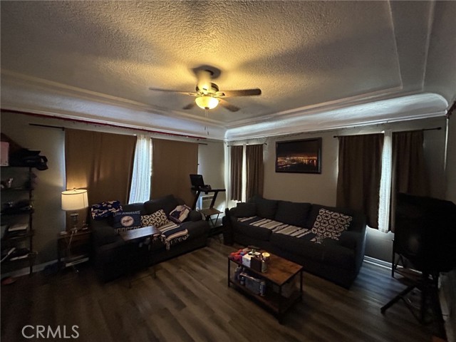 Detail Gallery Image 3 of 15 For 3816 Liberty Bld, South Gate,  CA 90280 - 3 Beds | 2 Baths