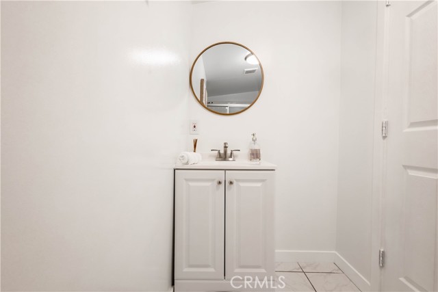 3720 S St Andrews Place, Los Angeles CA: https://media.crmls.org/medias/36938609-b664-4152-a3fe-c7933ba9c99c.jpg