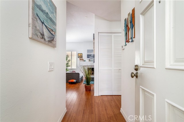 4752 Tiara Drive, Huntington Beach CA: https://media.crmls.org/medias/3693f55a-4992-4252-a767-f99ae0bdcada.jpg