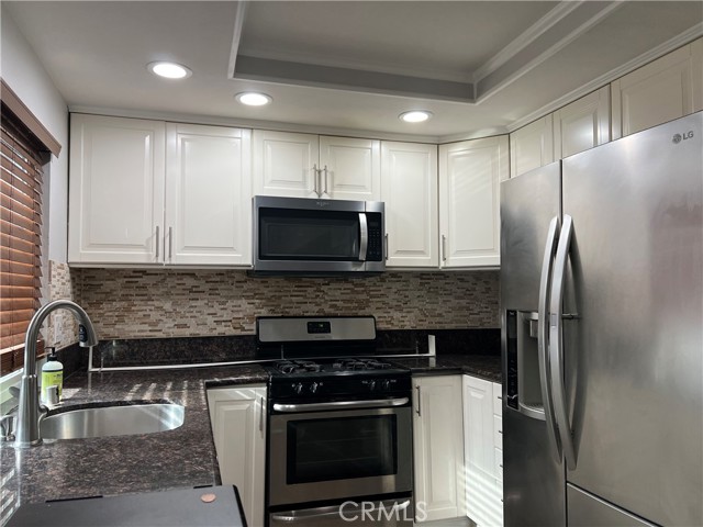 Detail Gallery Image 5 of 10 For 22314 Harbor Ridge #5,  Torrance,  CA 90502 - 3 Beds | 3 Baths